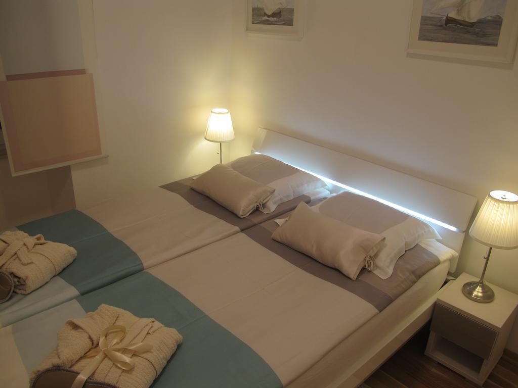 Central Palace Apartment Zadar Chambre photo